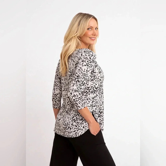 Sympli Go To Classic top gray white marble granite 3/4 sleeves Size 8 - Picture 7 of 8